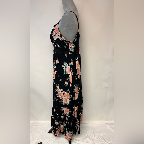 Torrid Dress Womens Size 18/20 Maxi Black Floral Dark Cottagecore Vacation - Picture 3 of 12